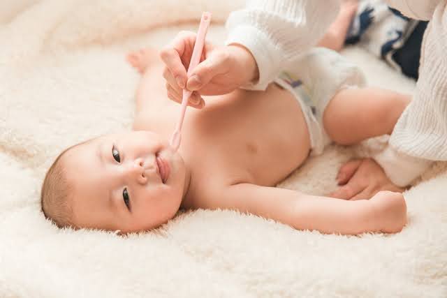 0歳から始める口腔ケア｜赤ちゃんの歯を守る小児歯科の役割